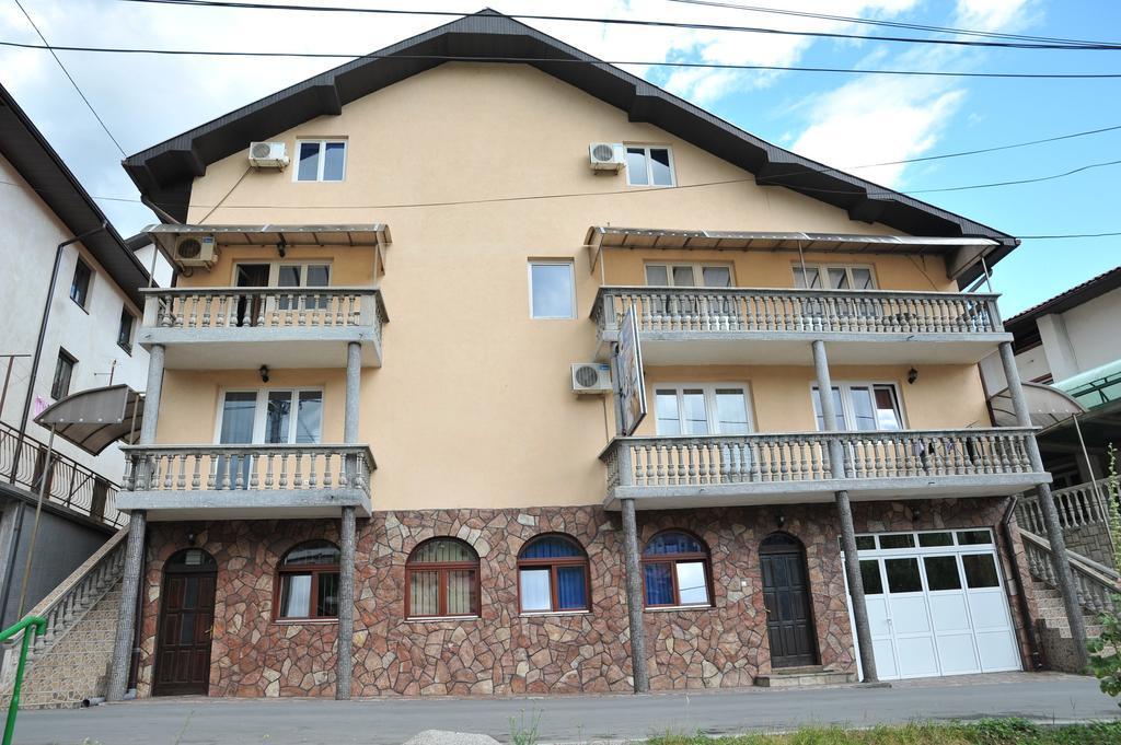 Guesthouse Prenociste Faraon Pljevlja Exteriör bild